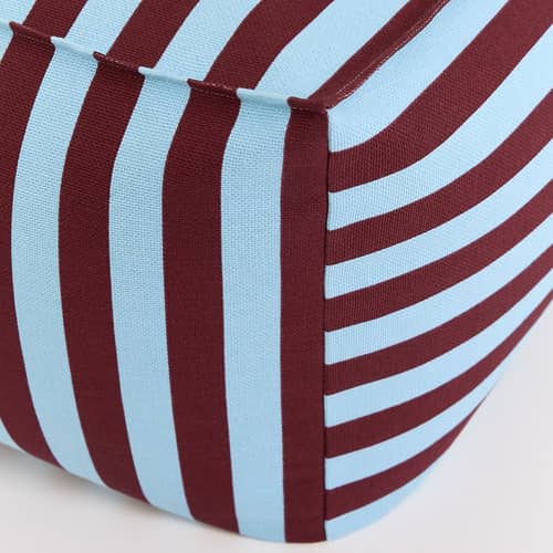Pouf Otto tissu bleu / Repose-pieds - 55 x 55 cm - NOBODINOZ - Bordeaux & bleu / Rayé - Coton bio, Polystyrène expansé