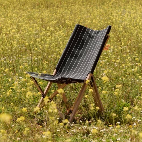 Klappsessel Outdoor Market textil holz schwarz / Jasper Morrison - Hay - Schwarz - FSC-zertifizierte Buche, Recyceltes Polyestergewebe