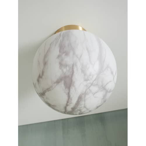 Plafonnier Carrara Large   / Ø 28 cm - Verre effet marbre - It\'s about Romi - Ø 28 cm / Blanc & or - Métal, Verre