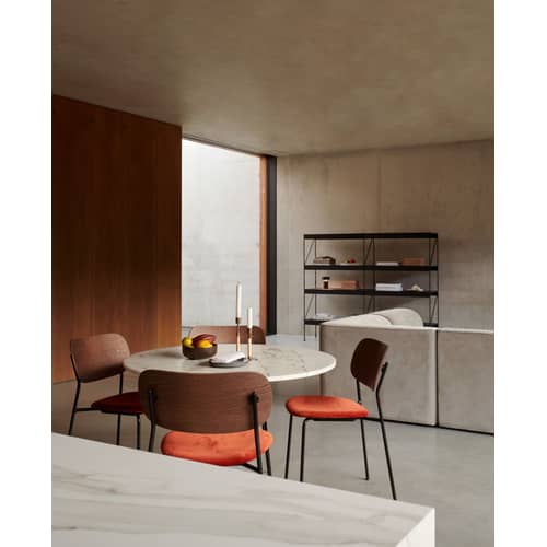 Harbour Round table stone white / Ø 80 cm - Marble - Audo Copenhagen - White marble / Black base - Aluminium, Marble, Steel