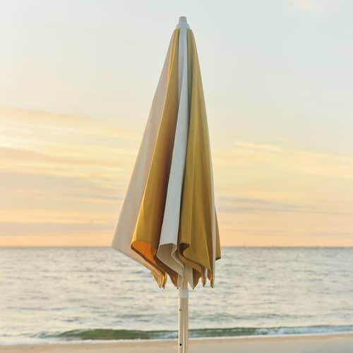 Terrazza - Octagon Parasol textile yellow / Ø 200 cm - Hay - Ochre & Off white - Aluminium, Olefin fabric, Polypropylene, Steel