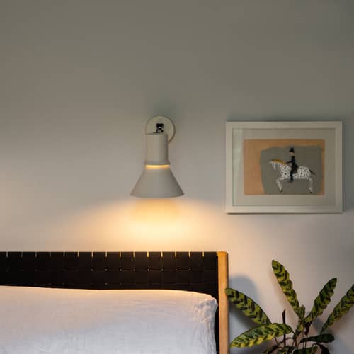 Wandleuchte mit Stromkabel Type 80 W2 metall beige / Gelenkarm – Netzanschluss - Anglepoise - Hell Dichtmasse - Aluminium, Stahl