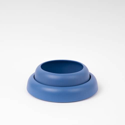 Coupe Omar 01 céramique bleu / Small - Ø 23,5 x H 9,5 cm / Fait main - raawii - Bleu électrique - Céramique émaillée