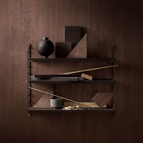 Étagère String® Pocket / L 60 x H 50 cm - Réédition 1949 - String Furniture - Marron foncé - Acier laqué, Aggloméré plaqué chêne