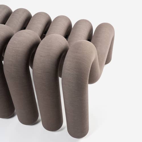 Canapé droit Extra Bold Sofa / 2 places - L 148 cm (8 tubes) - Moustache - Marron-écru - Acier, Laine, Mousse haute résilience