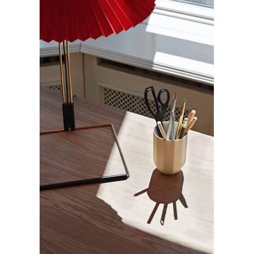 Lampe de table Matin Small LED tissu rouge / H 38 cm - Hay - Rouge / Laiton poli - Acier finition laiton, Coton plissé
