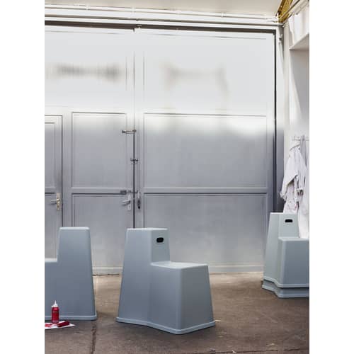 Tabouret Stool-Tool plastique gris / Multifonction - Vitra - Gris clair - Polypropylène