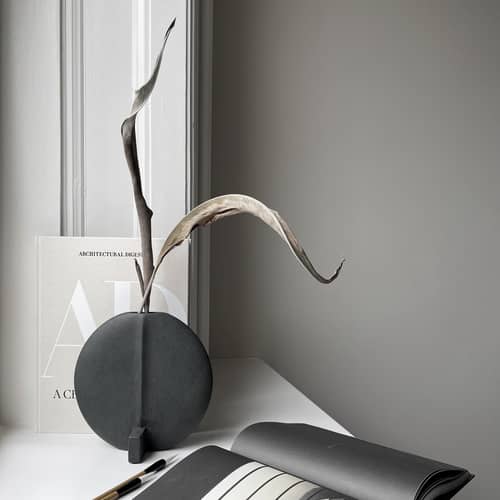 Guggenheim Small Vase ceramic black / Ø 23 cm - 101 COPENHAGEN - Black & White - Ceramic