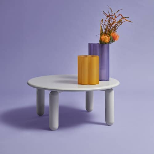 Couchtisch Undique Mas holz grau / Ø 85 x H 30 cm - Patricia Urquiola, 2023 - Kartell - Grau - lackierte Buche, lackierte Holzfaserplatte