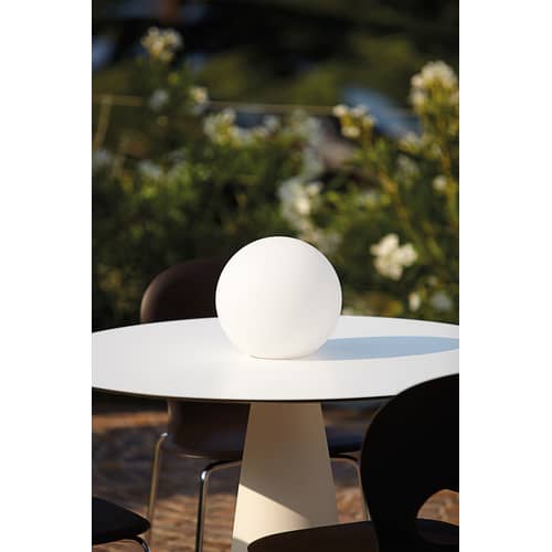 Kabellose, wiederaufladbare Außenlampe Globo Outdoor LED plastikmaterial weiß kabellos - Ø 25 cm - für den Außeneinsatz - Slide - Weiß / für den Außeneinsatz - Ø 25 cm - Recycelbares Polyethylen