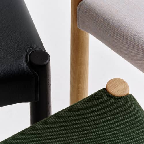 Chaise rembourrée Pack 11 / Dossier contreplaqué - Hay - Vert sapin (tissu Steelcut 975) / Chêne huilé - Chêne huilé, Mousse, Tissu