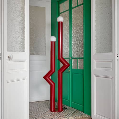 Stehleuchte Déviation Double by Axel Chay metall rot / H 170 cm - Exklusiv - Axel Chay - Bordeaux - Glas, lackiertes Aluminium