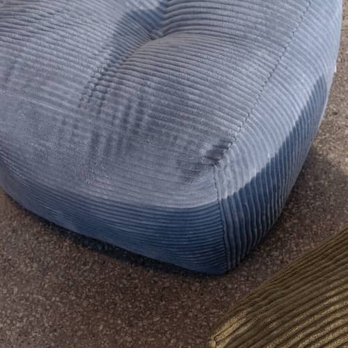 Pouf Buddy tissu bleu / 50 x 50 cm - KARUP - Bleu brume 554 (velours côtelé) - 
