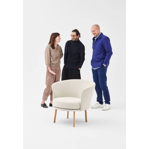 Poltrona girevole Dorso di Hay blu Made In Design