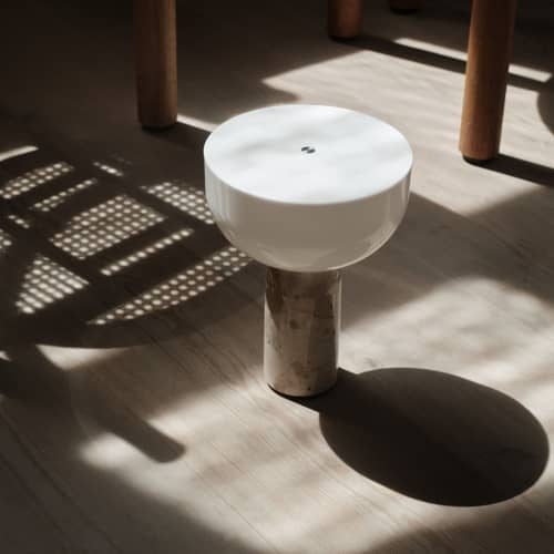 Lampada senza fili ricaricabile Kizu LED pietra beige / Base in marmo - H 24 cm - NEW WORKS - Marmo beige - Acrilico, Marmo