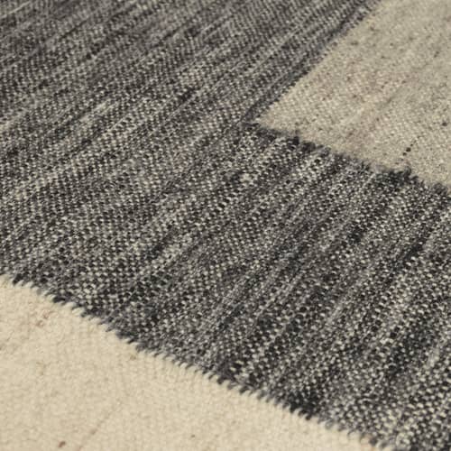 Tappeto Counter tessuto nero / 200 x 300 cm - 100% lana tessuta a mano - Ferm Living - 200 x 300 cm / Antracite e bianco - Lana