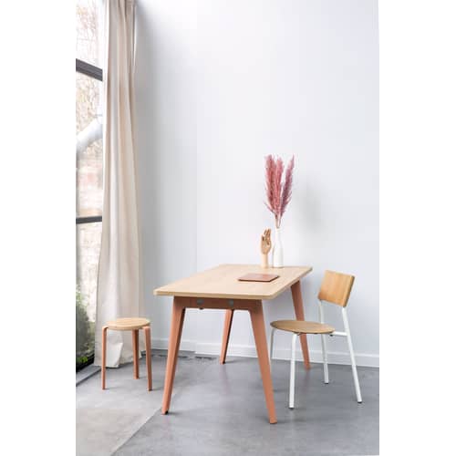 Schreibtisch New Modern holz grau / 130 x 70 cm - Öko-zertifizierte Eiche - TIPTOE - Eukalyptus-grau - Massive Tanne mit Eichenfurnier, thermolackierter Stahl