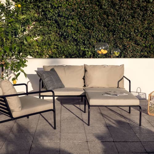 Outdoor-Hocker Avon metall textil beige - Houe - Esche Beige / Struktur Gebrochen weiß - Polyurethan-Schaum, Sunbrella-Gewebe, thermolackierter Stahl