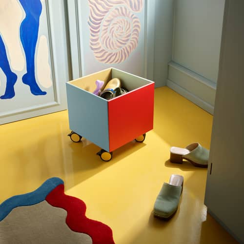 Baule con ruote Colour Box I by KIMPOP legno multicolore / 35,4 x 30 x H 35,4 cm - Edizione limitata - MONTANA - Multicolore - MDF laccato