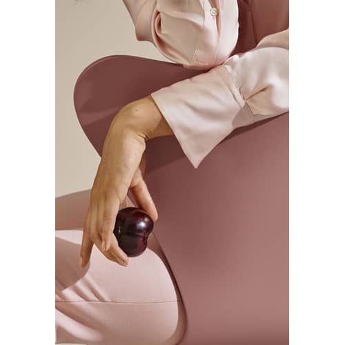 Chaise empilable Série 7 bois rose / Frêne teinté - Arne Jacobsen, 1955 - Fritz Hansen - Rose sauvage / Pieds gris agrenté - Acier, Contreplaqué de frêne teinté