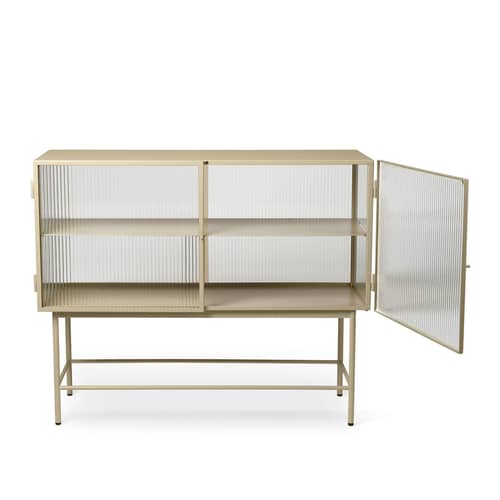 Buffet Haze métal verre beige / L 110 x H 90 cm / 2 portes verre cannelé - Ferm Living - Beige / Verre cannelé - Métal laqué époxy, Verre cannelé