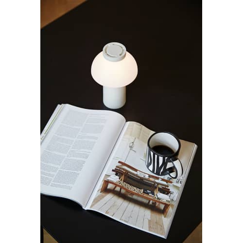 Lampe extérieur sans fil rechargeable PC Portable plastique beige blanc / Pierre Charpin - Hay - Crème - ABS, Polyéthylène