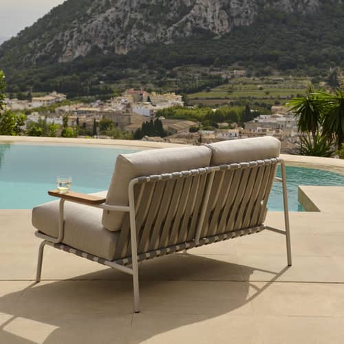 Canapé de jardin 2 places Settle / 152,5 cm - Muuto - Gris / Tissu écru (Laze 1) - Acajou, Acier, Mousse, Sangle polyester, Tissu d\'extérieur