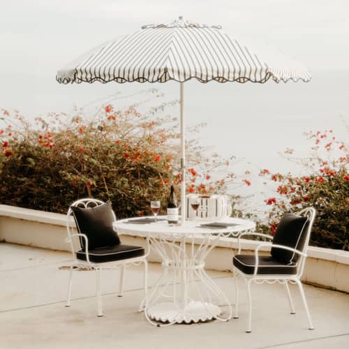 Parasol The Club Monaco noir / Ø 200 cm - BUSINESS & PLEASURE - Rayé / Noir - Aluminium, Fibre de verre, Toile outdoor