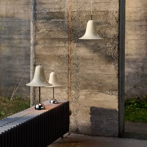 Schnurlosleuchte Pantop Portable LED plastikmaterial beige / Verner Panton (1980) - Verpan - Cremeweiß / Verchromter Fuß - Metall, Plastik