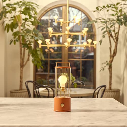 Lampe sans fil rechargeable The Muse 2.0 métal orange / IP44 - TALA - Orange Claycourt - Aluminium, Verre borosilicaté