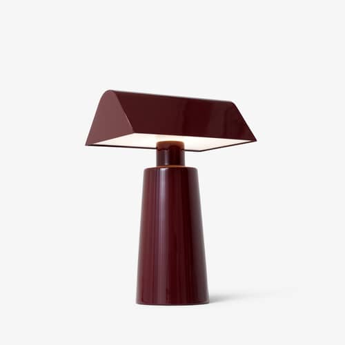 Lampe sans fil rechargeable Caret MF1   /  H 22 cm - &tradition - Bordeaux foncé - Acier laqué