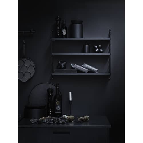 String® Pocket Shelf wood black / W 60 x H 50 cm - Reissued 1949 - String Furniture - Black stained ash / Black structure - Lacquered steel, Veneered particle board