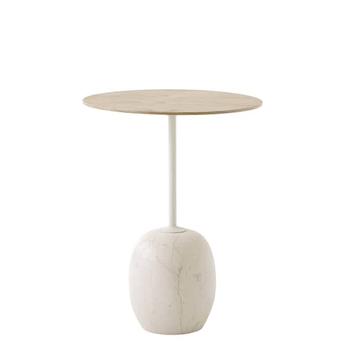 Guéridon Lato LN8 marbre bois naturel / Marbre & bois - Ø 40 x H 50 cm - &tradition - Plateau chêne / Marbre crème - Acier laqué, Contreplaqué de chêne, Marbre