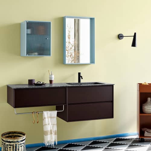 Miroir mural Colour Frame - Shelfie bois rouge / 46,8 x 69,6 x P 9,9 cm - MONTANA - Beetroot 165 -  Verre miroir, MDF laqué