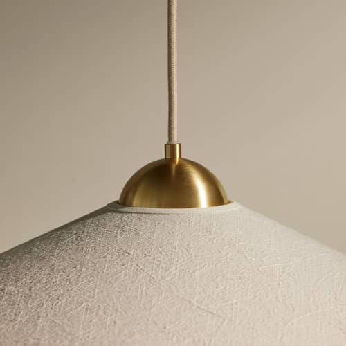 Pendelleuchte Songe textil weiß / Ø 60 cm - Maison Sarah Lavoine - Naturfarben / Messing - gebürstetes Messing, Geknitterte Baumwolle