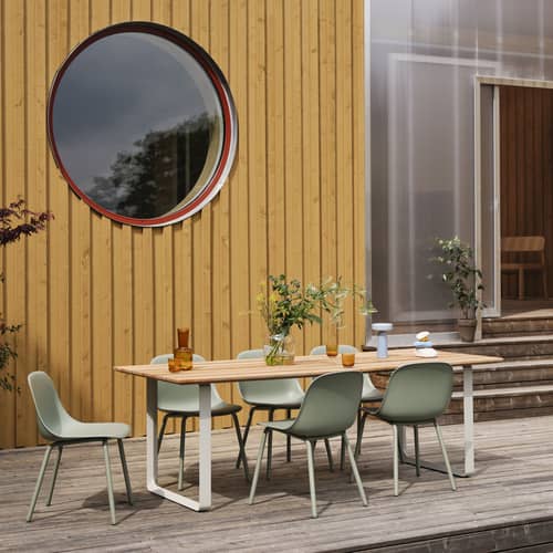 Tavolo rettangolare 70/70 OUTDOOR legno naturale / 225 x 90 cm - Muuto - Mogano/Grigio - Alluminio termolaccato, Mogano Sapelli certificato FSC