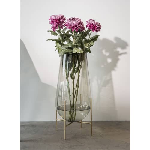 Vase Echasse Large métal verre gris or / H 60 cm - Audo Copenhagen - H 60 cm / Fumé & Laiton - Laiton massif, Verre