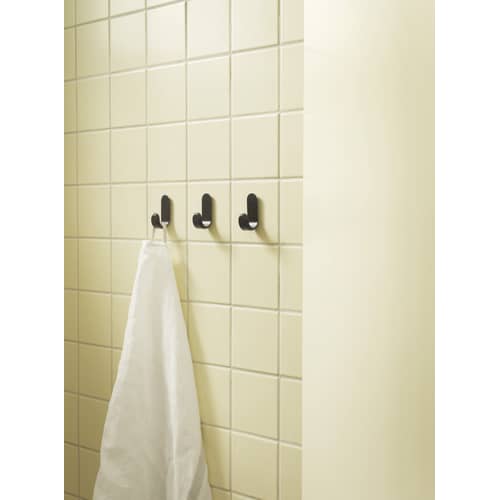 Set de 2 patère Curve Mini métal / H 5,8 cm - Normann Copenhagen - Noir mat - Aluminium anodisé