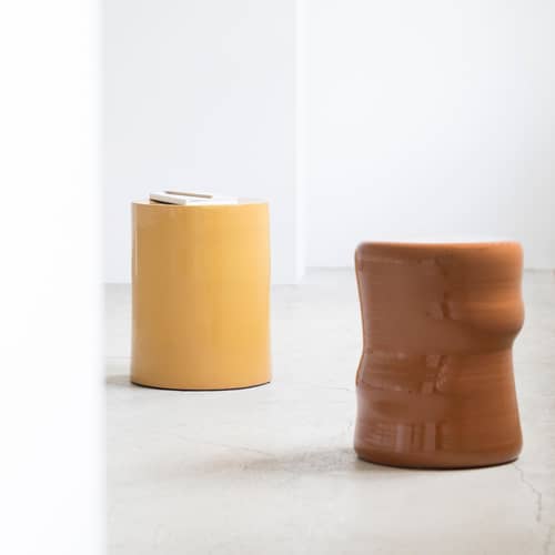 Table d\'appoint Pawn céramique jaune / Tabouret - Ø 37 x H 46 cm - Serax - Ocre - Terre cuite émaillée