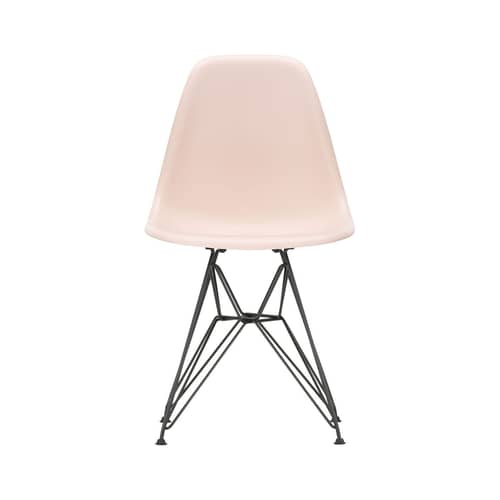 Sedia RE DSR - Eames Plastic Side Chair materiale plastico rosa / (1950) - Gambe nere / Riciclata - Vitra - Rosa tenue/Gambe nere - Acciaio laccato epossidico, Plastica riciclata post-consumo
