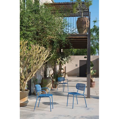 Chaise empilable Mom métal bleu  / Seconde vie - Emu - Bleu azur - Acier verni