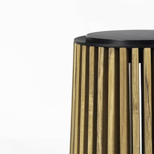 Lampada solare da esterno Maya Small legno naturale / Ø 27 x H 34 cm - Teak riciclato - Vincent Sheppard - H 34 cm / Teak naturale - Alluminio termolaccato, Teak riciclato