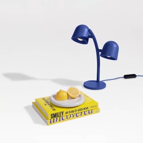Lampe de table Little Lebow métal bleu / 2 spots orientable - Fatboy - Bleu Cobalt - Acier, Aluminium