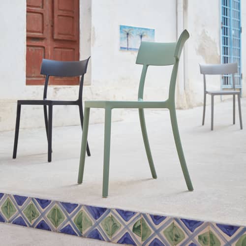 Chaise empilable Catwalk plastique gris / Recyclé - Finition mate soft touch - Kartell - Gris mat - Technopolymère thermoplastique recyclé