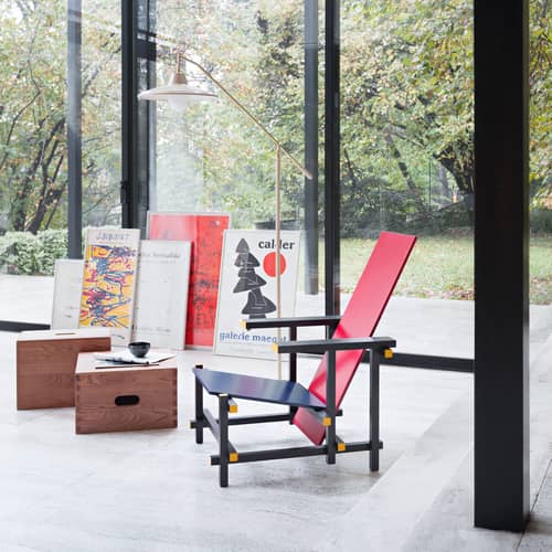 Poltrona Red and Blue legno blu rosso / Gerrit Thomas Rietveld, 1918 - CASSINA - Blu, rosso, nero, giallo - Faggio massello, Multistrato di betulla