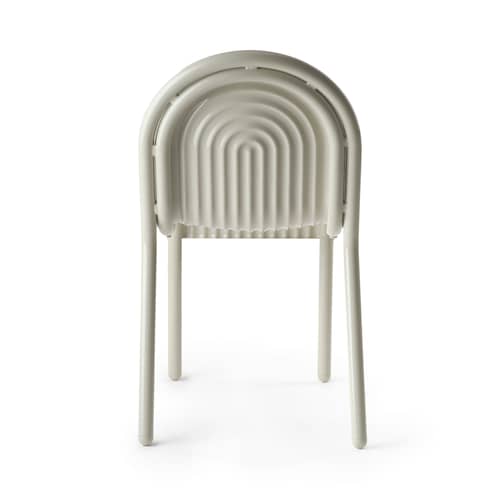 Stapelbarer Stuhl Groove metall beige - Tom Dixon - Beige Mastix - Aluminium