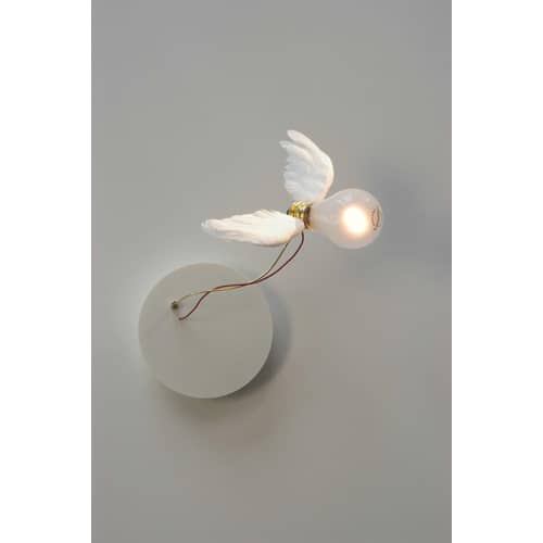Applique Lucellino NT métal blanc / Ingo Maurer, 1992 - Ingo Maurer - Applique / Blanc & rouge - Métal, Plume d\'oie, Verre