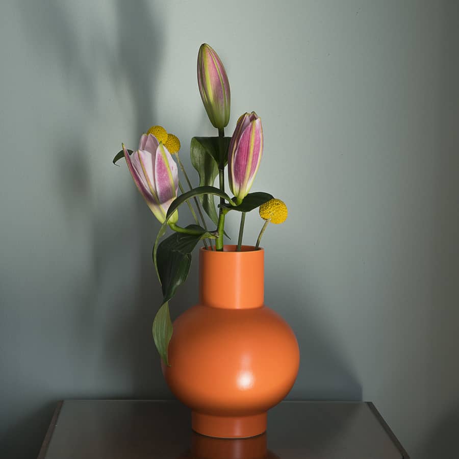 Vase Strøm Extra Large céramique / H 33 cm - Fait main / Nicholai Wiig-Hansen, 2016 - raawii