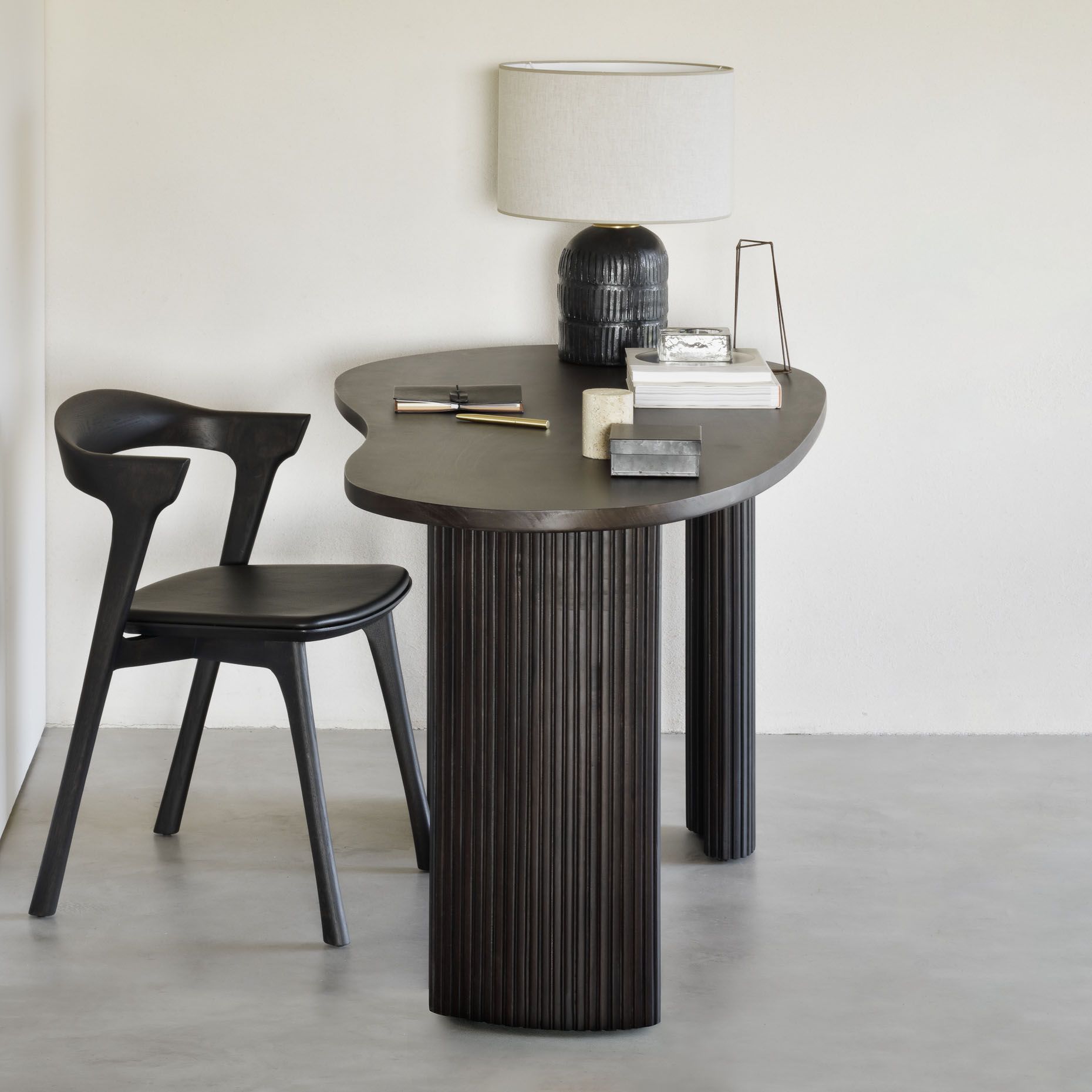 Bureau Boomerang Ethnicraft - Bureau de luxe