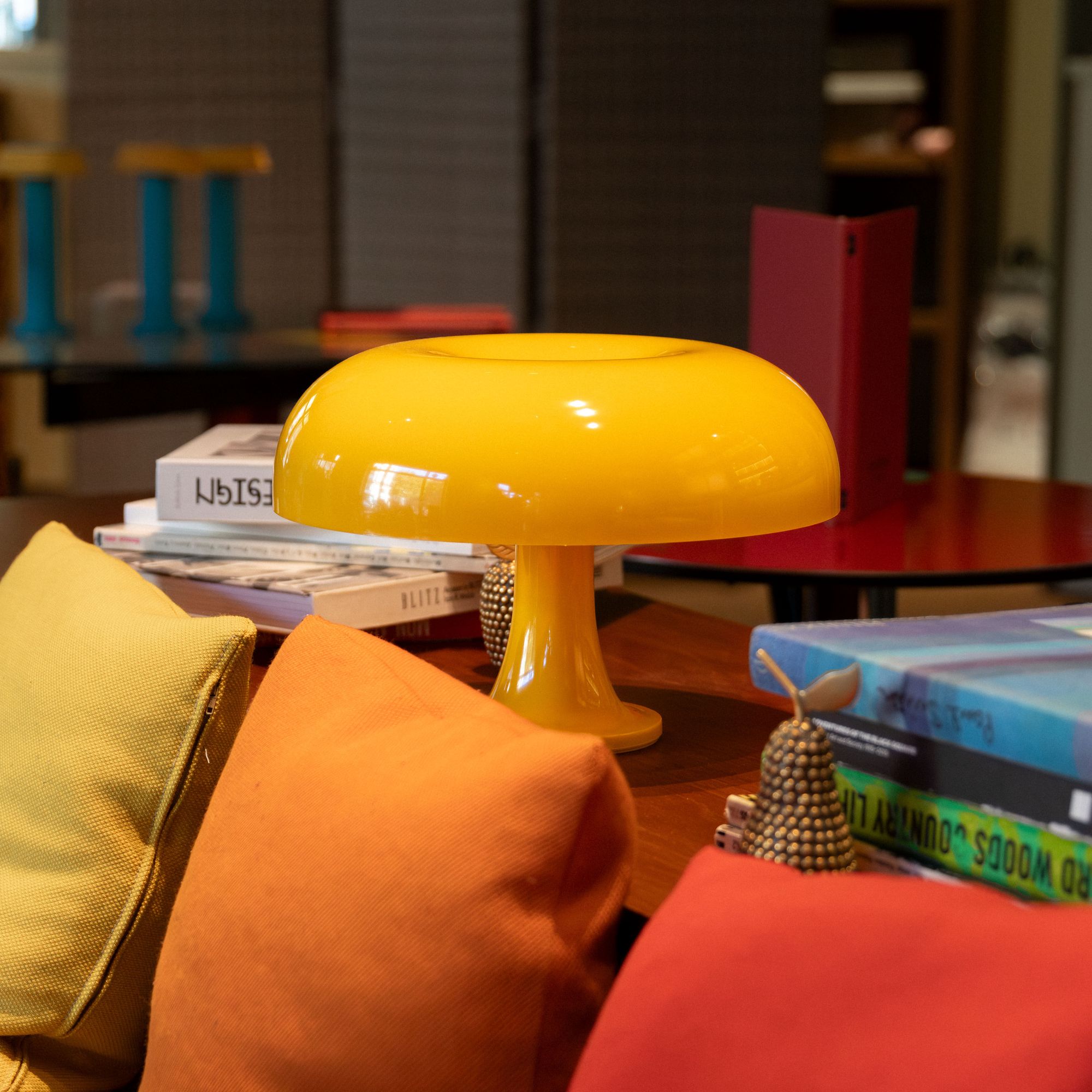 Lampe de table Nessino Artemide - luminaire pour salon